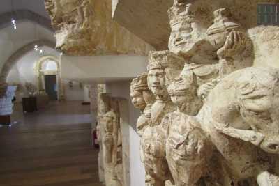 Bari, alla scoperta della gipsoteca: l� dove l'arte rivive in centenari calchi di gesso